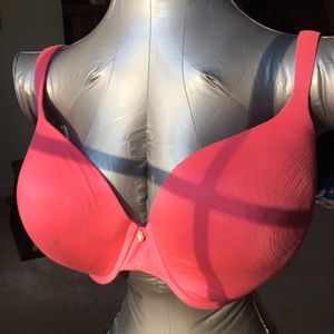 VS pink lightly padded bra in size 36DDD